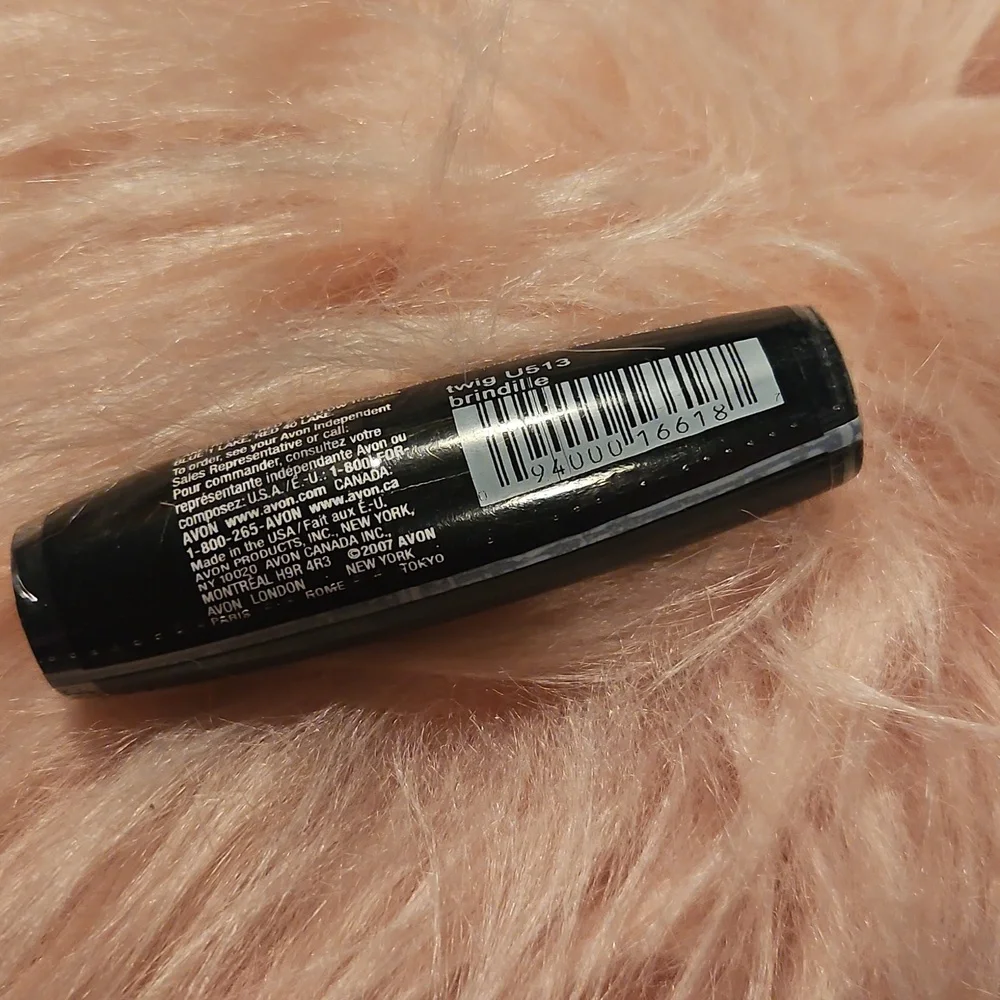 🆕️Avon Ultra Color Rich Lipstick  TWIG
